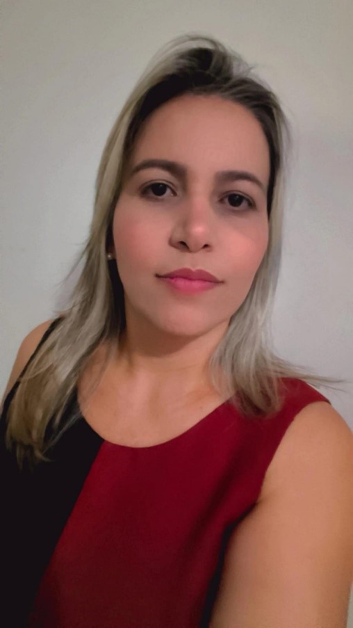 Viviane Marques Costa